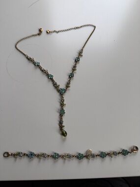 Delicate Blue-Green Flower Necklace & Bracelet Set